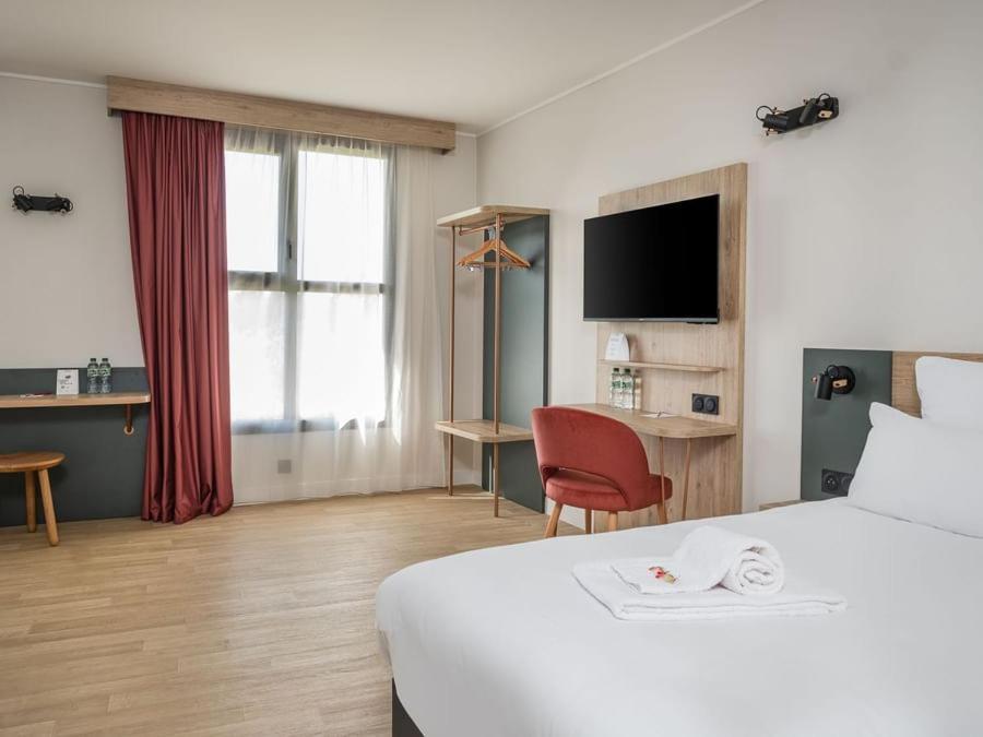 The Originals City, Hotel Des Volcans Champs  Zewnętrze zdjęcie